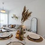 Hermes 2-bedroom In Apartmán *