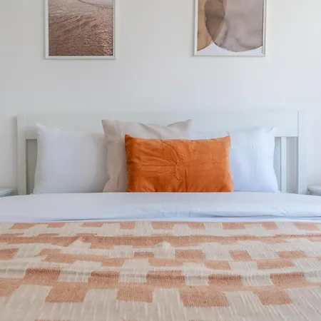 דירה Hermes 2-bedroom In לרנקה