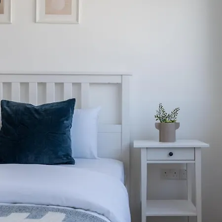 Hermes 2-bedroom In Apartment Larnaka