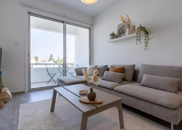 Апартаменти Hermes 2-bedroom In *