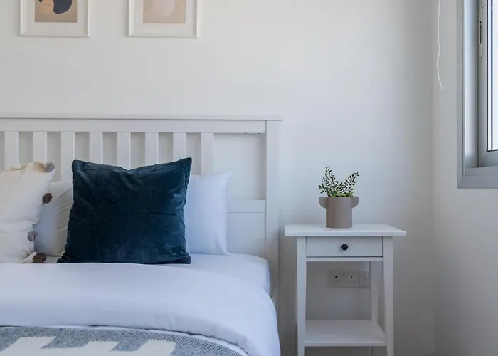 Hermes 2-bedroom In Daire Larnaca